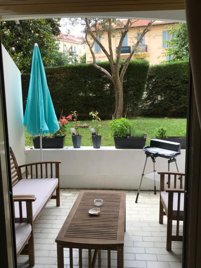 Superbe Studio Terrasse Centre Ville Et Plages A Pieds Cannes Bagian luar foto