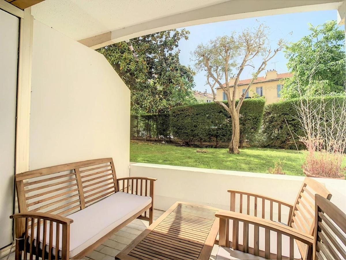 Superbe Studio Terrasse Centre Ville Et Plages A Pieds Cannes Bagian luar foto