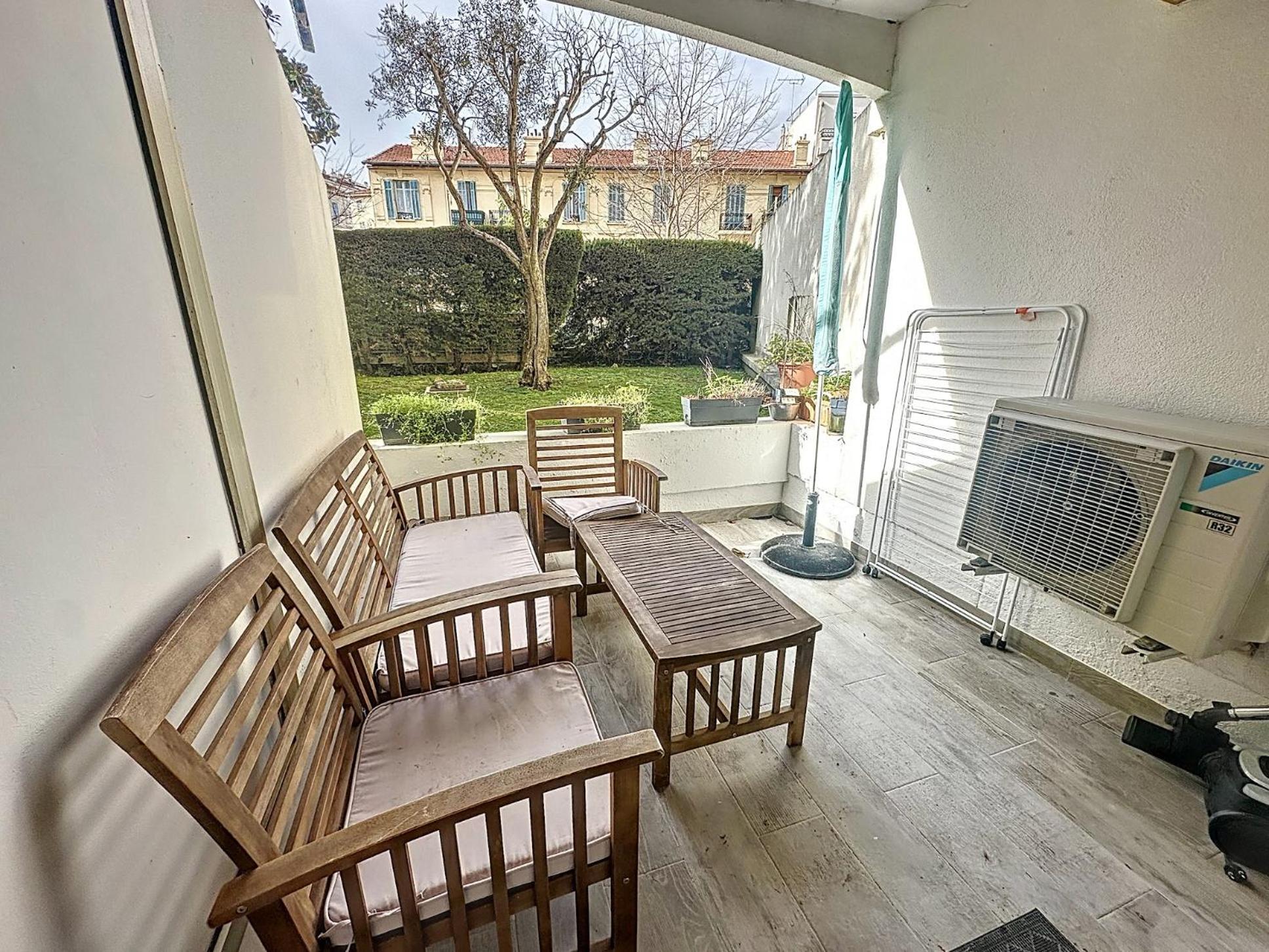 Superbe Studio Terrasse Centre Ville Et Plages A Pieds Cannes Bagian luar foto