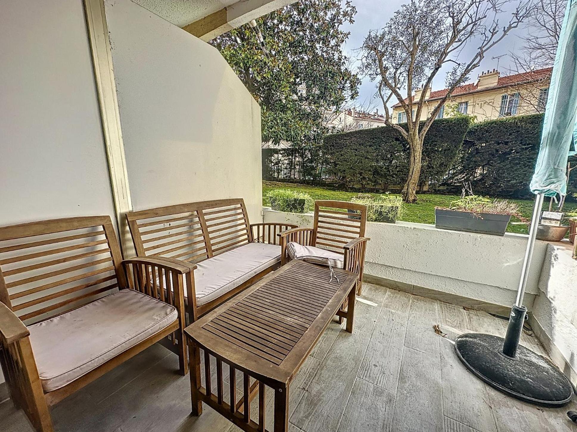 Superbe Studio Terrasse Centre Ville Et Plages A Pieds Cannes Bagian luar foto